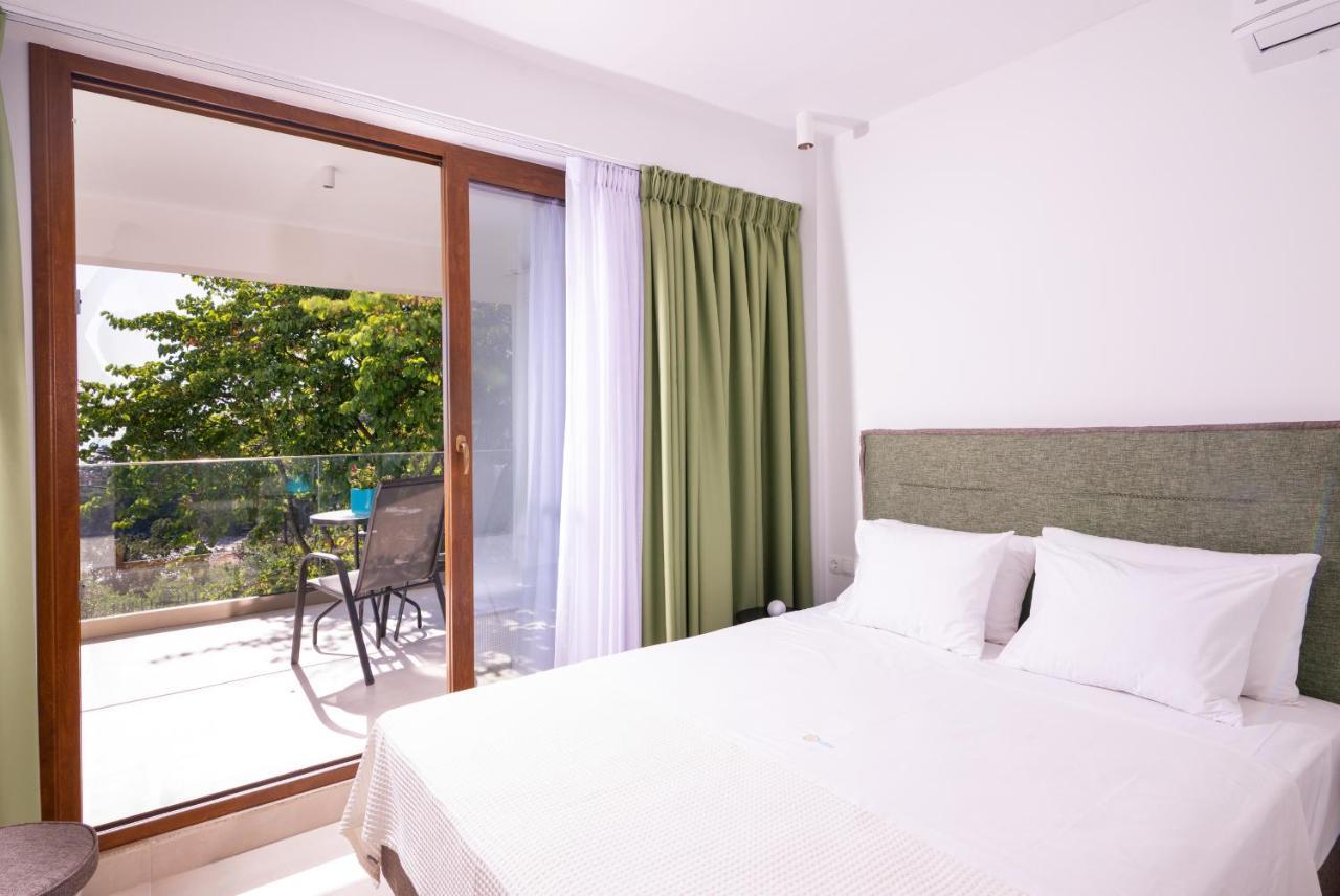 Villa Victoria By La Scala Beach ลีเมนาส ภายนอก รูปภาพ