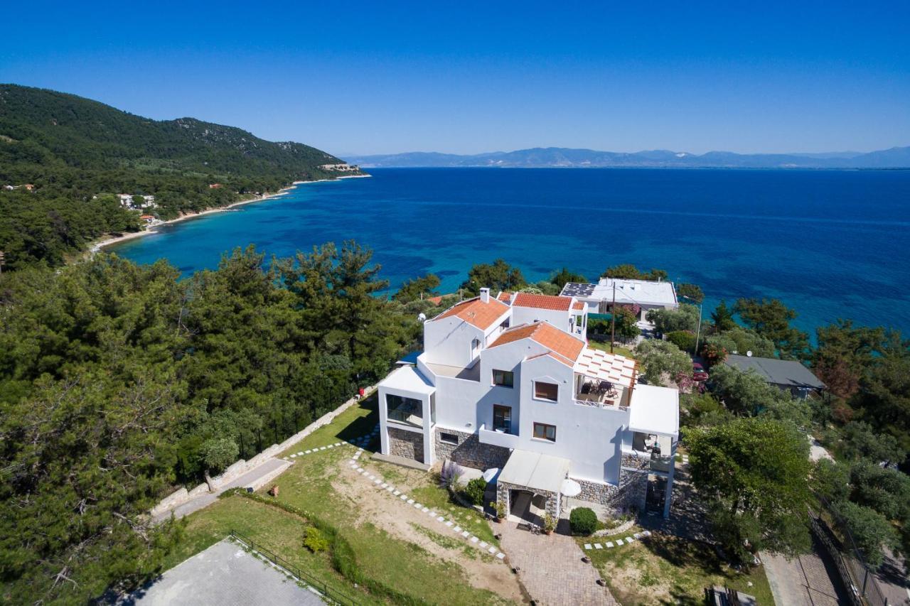 Villa Victoria By La Scala Beach ลีเมนาส ภายนอก รูปภาพ